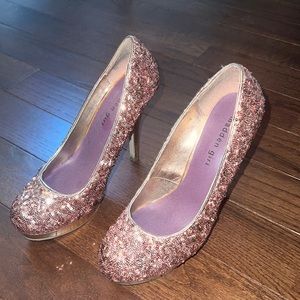Rose gold full sequin heels by Madden girl size 8.5